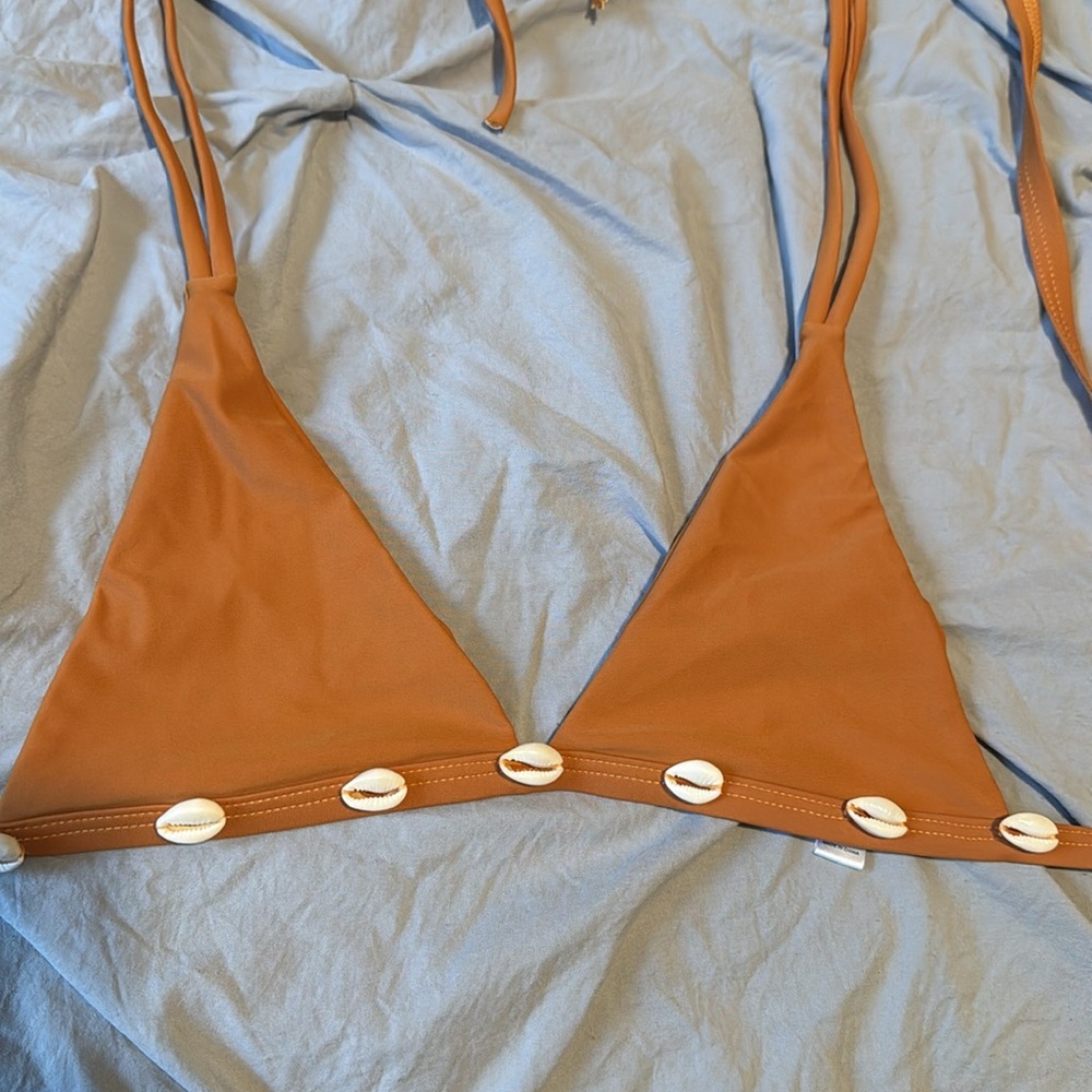 Shell Design Triangle Bikini Top - Picture 2 of 2